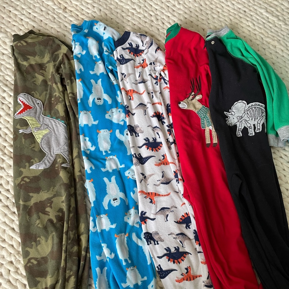 Carters fleece footed Pajamas Lot of 5 size 4T